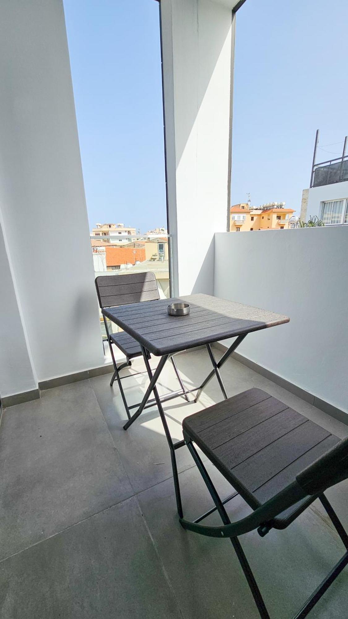Sealife Citycenter Residences Larnaca Exteriör bild
