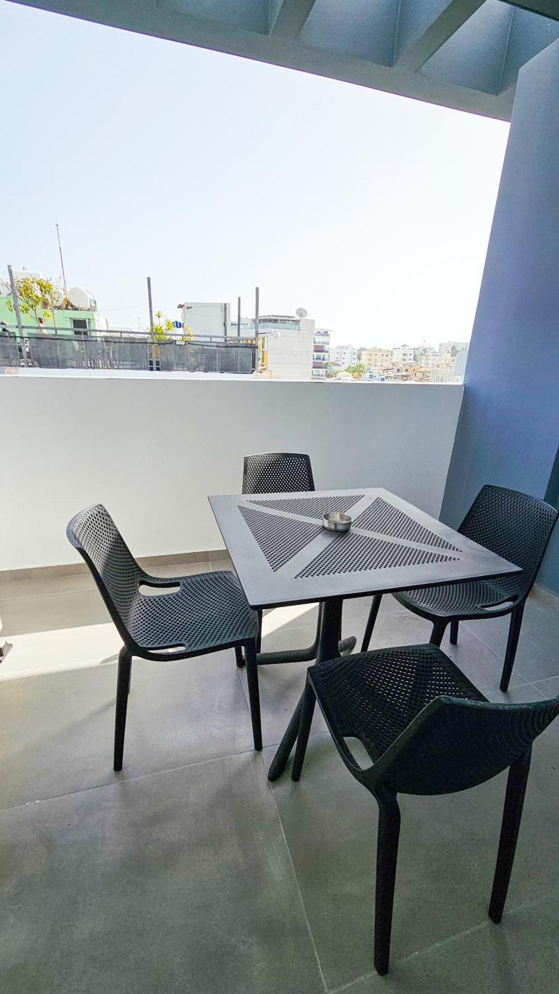 Sealife Citycenter Residences Larnaca Exteriör bild