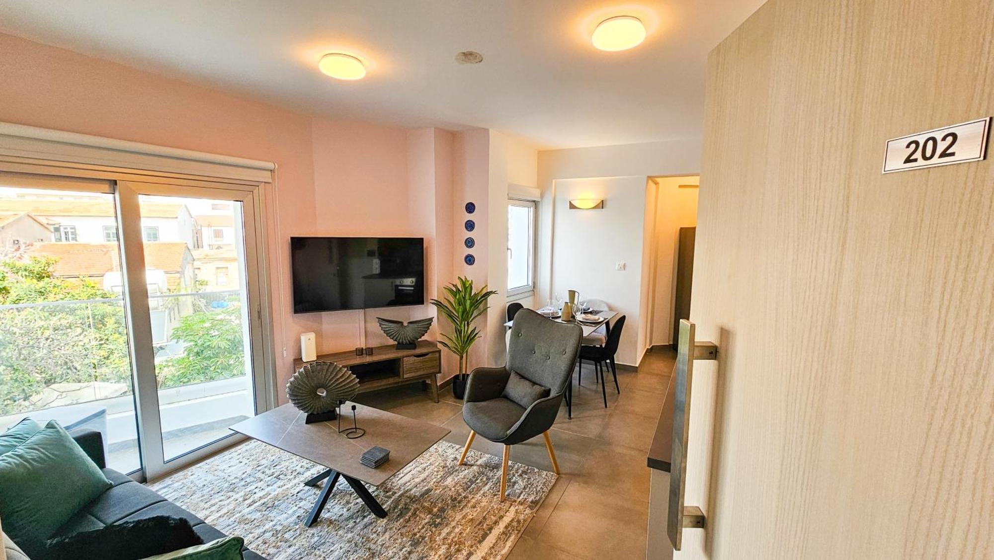 Sealife Citycenter Residences Larnaca Exteriör bild