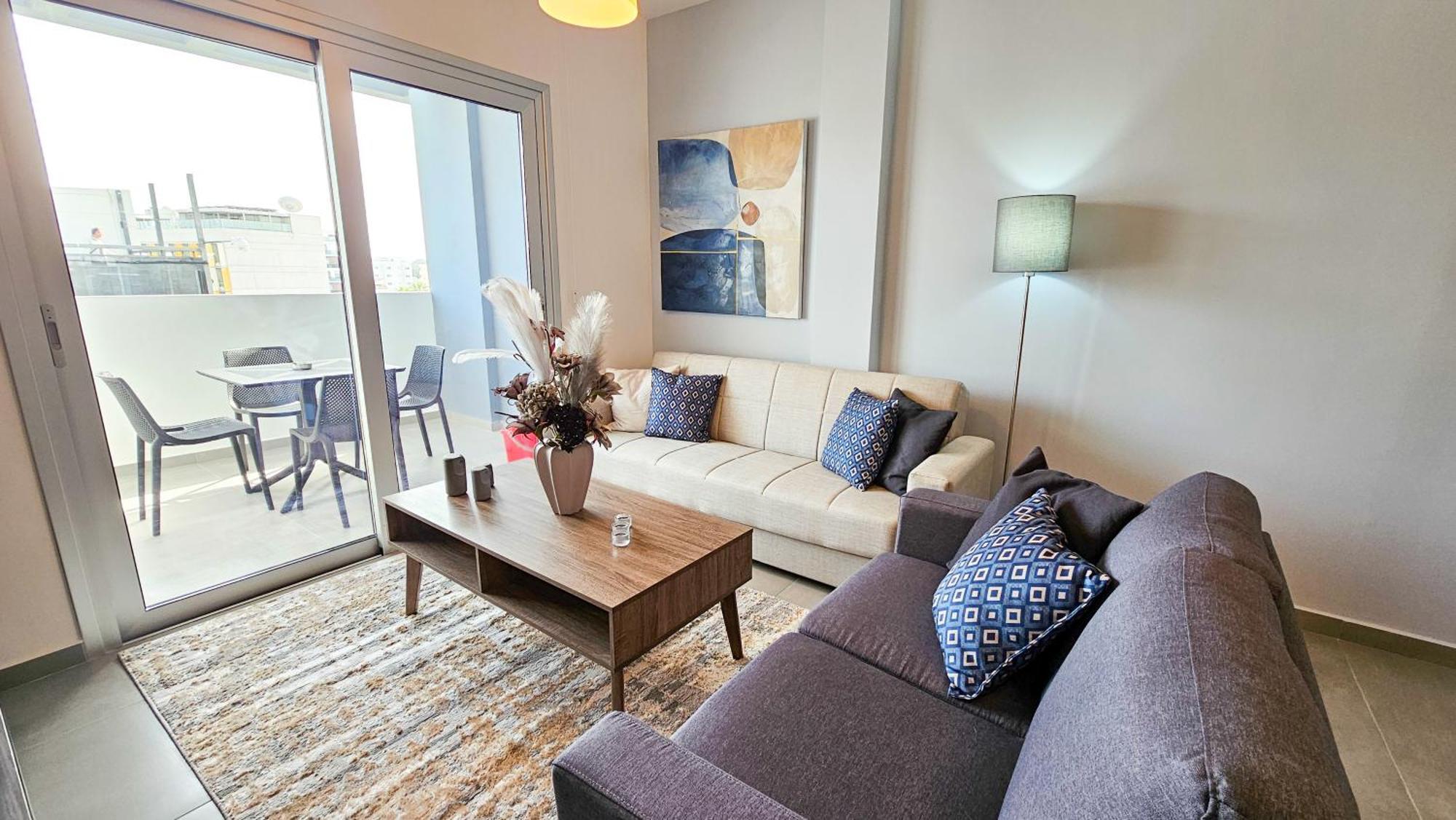 Sealife Citycenter Residences Larnaca Exteriör bild