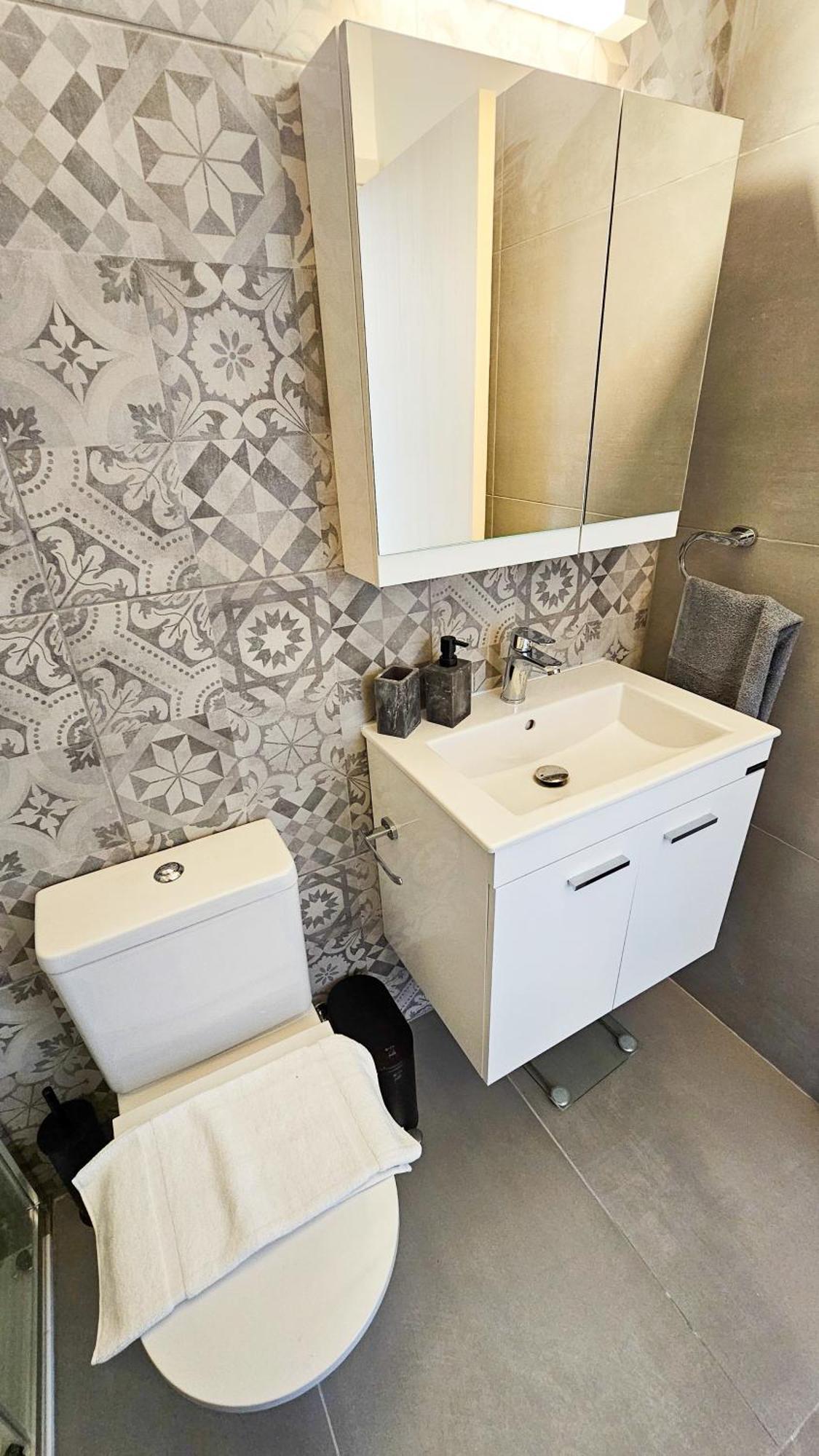 Sealife Citycenter Residences Larnaca Exteriör bild